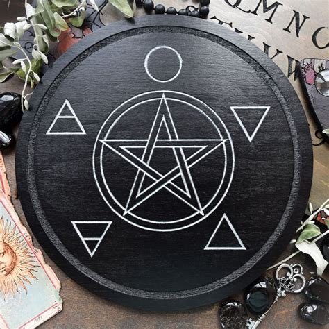 The Pentacle in Wiccan Altar Setups: Creating Sacred Spaces